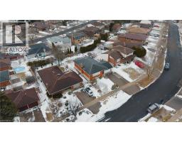 43 RIPLEY Crescent - 32