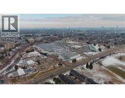 43 RIPLEY Crescent - 38