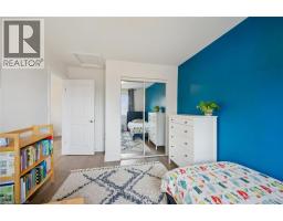 468 DOON SOUTH Drive UnitNo. 7 - 18