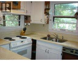 135 GLENFOREST Road - 12