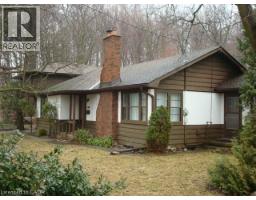 135 GLENFOREST Road - 3