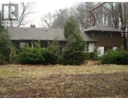 135 GLENFOREST Road - 36