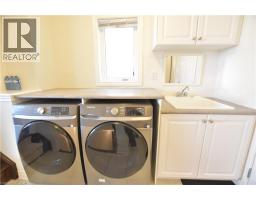 512 TERRINGTON Crescent - 23