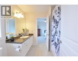 512 TERRINGTON Crescent - 40