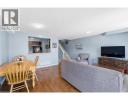 955 ZELLER Crescent - 4