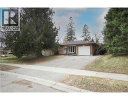 163 PINEGROVE Crescent - 2
