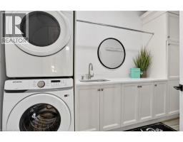 125 CENTRAL Drive - 33