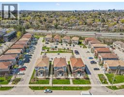 50 HOWE Drive UnitNo. 16B - 32