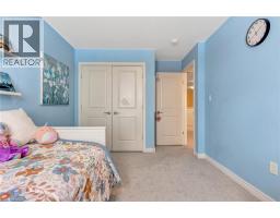 50 GREENWATER Street - 23