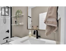 361 QUARTER Townline UnitNo. 602 - 33