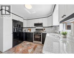 635 LAWRENCE Street - 14