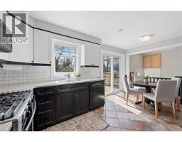 635 LAWRENCE Street - 15