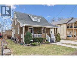 635 LAWRENCE Street - 3