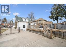 635 LAWRENCE Street - 33