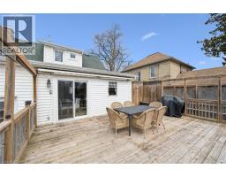 635 LAWRENCE Street - 34