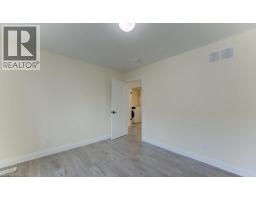 113 WALTER Street - 28