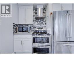 141 MOOREGATE Crescent - 18