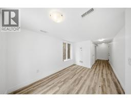 585 COLBORNE Street E UnitNo. 901 - 16