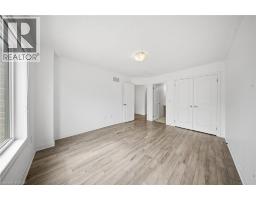 585 COLBORNE Street E UnitNo. 901 - 22