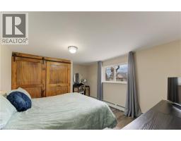 417 FAIRVIEW Street - 24