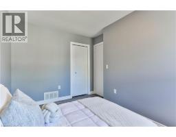 98 THOMAS Avenue - 26