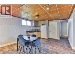 98 THOMAS Avenue - 32