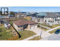 98 THOMAS Avenue - 44