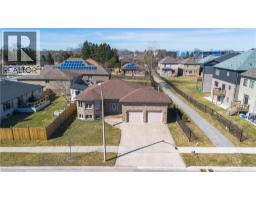 98 THOMAS Avenue - 45