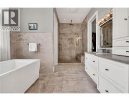 585 REGAL Place - 20