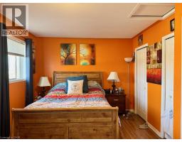 13 HAWTREY Road - 10