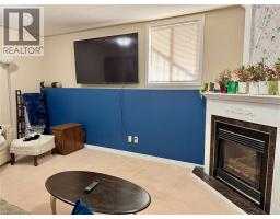 13 HAWTREY Road - 16