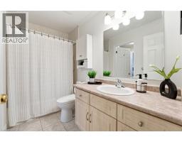 34 PORCHLIGHT Drive - 20