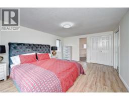 519 YORKSHIRE Drive - 18