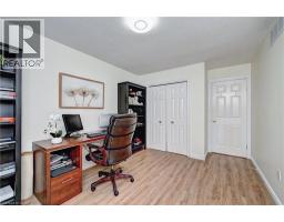 519 YORKSHIRE Drive - 27