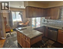 59 MATTHEW Street E - 3