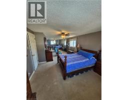 59 MATTHEW Street E - 6