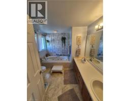 59 MATTHEW Street E - 8