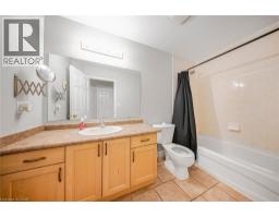 9 RED CLOVER Crescent - 22