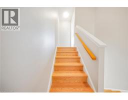 9 RED CLOVER Crescent - 27