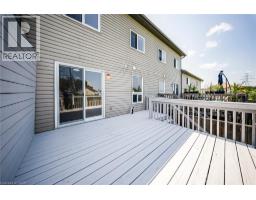 9 RED CLOVER Crescent - 32