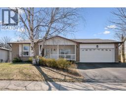 11 BLUE SPRUCE Crescent - 1