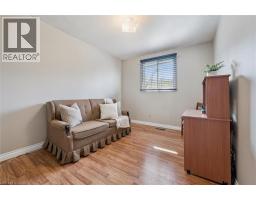 11 BLUE SPRUCE Crescent - 14