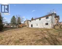 11 BLUE SPRUCE Crescent - 32