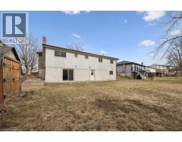 11 BLUE SPRUCE Crescent - 33