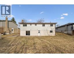 11 BLUE SPRUCE Crescent - 34