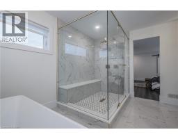 39 COULTER Street - 19