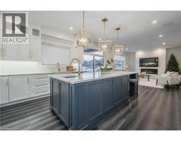 39 COULTER Street - 9