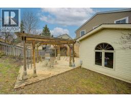 15 DEERWOOD Crescent - 39