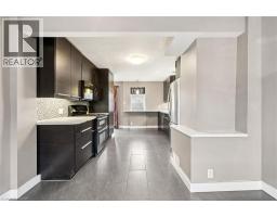 16 BERGEY Street - 10