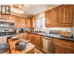 247 ARMSTRONG Street W - 11